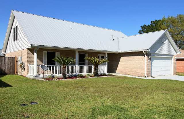 414 Whirlaway Court Gallery 3