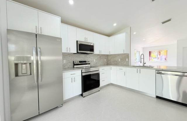 20841 NW 1st Street, Pembroke Pines, FL 33029 Gallery 4