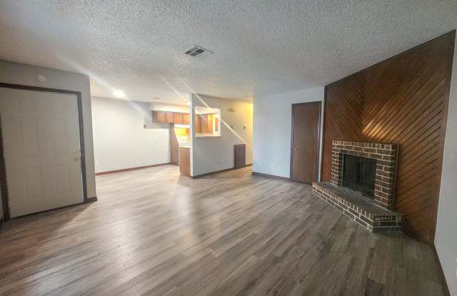 Cute 2 bedroom Duplex near OBU Gallery 3