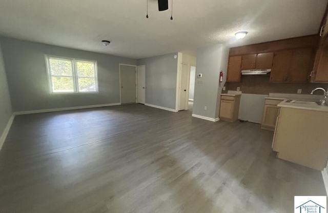 804 Royal Dr Gallery 3