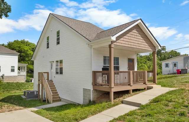 Beautiful 3-Bedroom Home in Clarksville with 1/2 OFF 1st MONTH RENT! photos photos