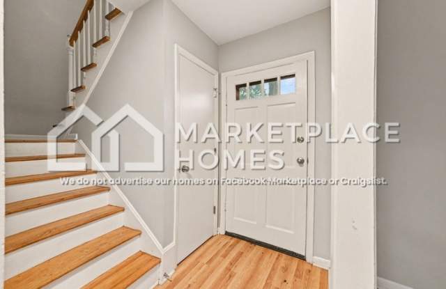 427 Whispering Pines Dr Gallery 2