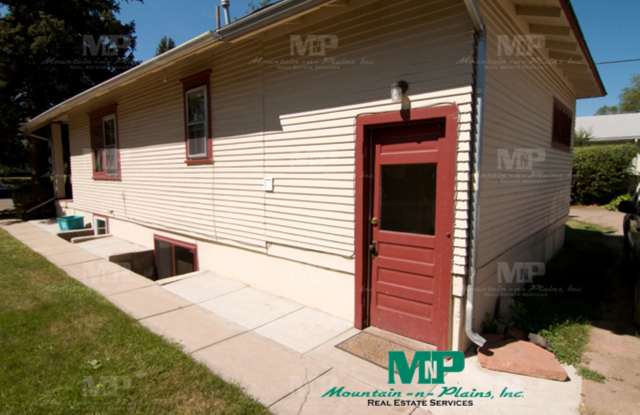 812 1/2 West Myrtle Street photos photos