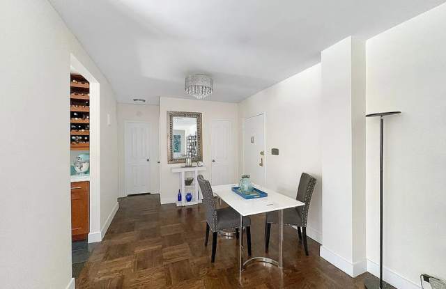 3725 Henry Hudson Pkwy W Gallery 1
