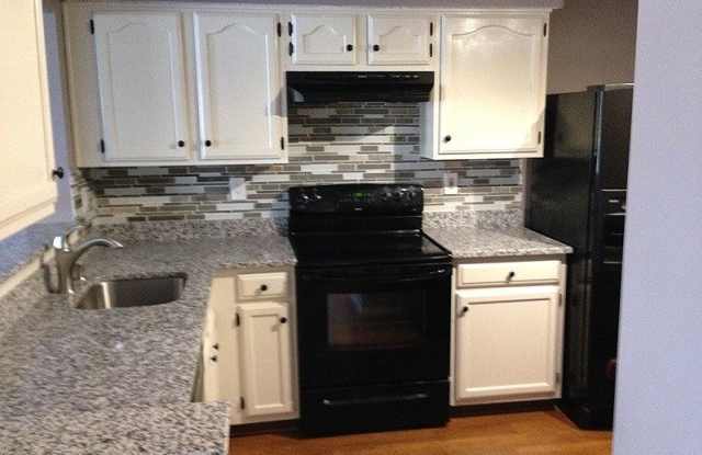6008 Thoroughbred Way Gallery 3