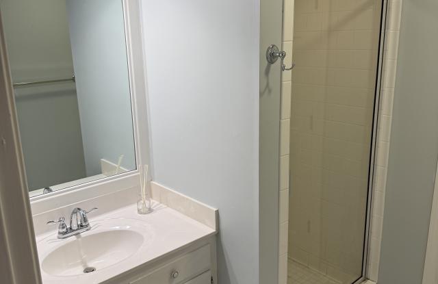 833 Williamsburg Drive photos photos