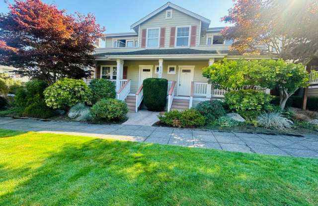 Beautiful 3 Bedroom Townhome with Garage in a Great Everett location! photos photos