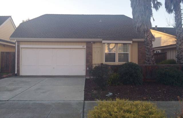 625 Sheffield Road - 625 Sheffield Road, Alameda, CA 94502