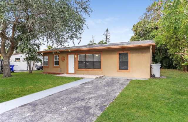 2411 NE 10th Ave photos photos 2411 NE 10th Ave photos photos