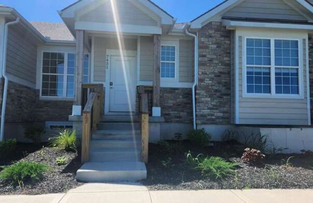 7431 West 158th Terrace - 7431 West 158th Terrace, Overland Park, KS 66223