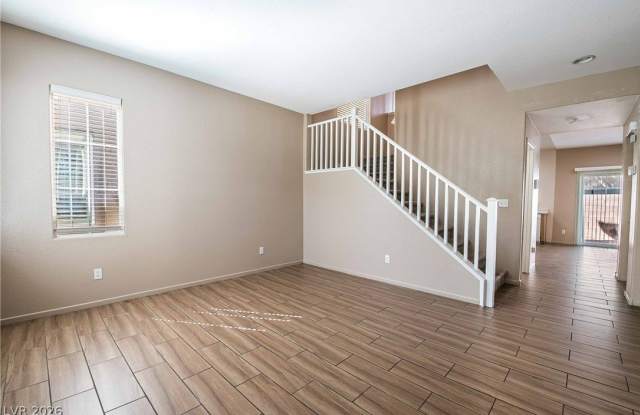 3925 MEADOW FOXTAIL Drive Gallery 3