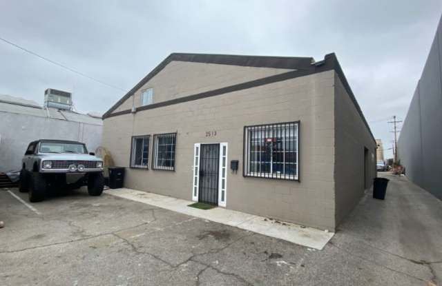 2513 N. ONTARIO ST. Gallery 2