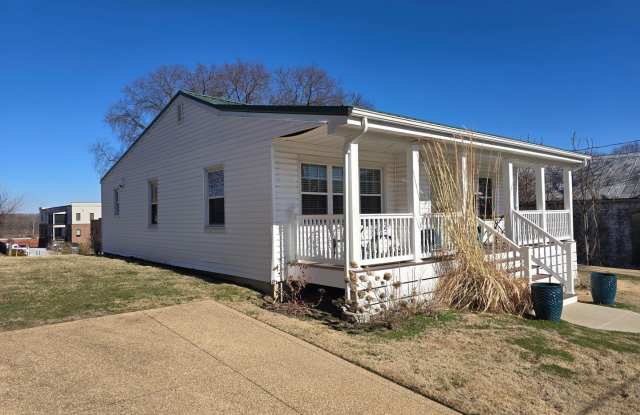 Beautiful Single Family Rental Home - Downtown Washington MO 63090 Gallery 3