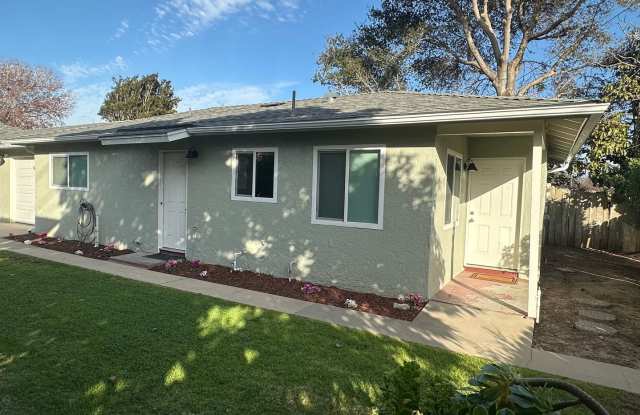 Beautiful 2 Bd./1 Ba. Remodeled rear home in NE Santa Maria photos photos