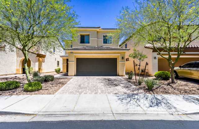 4 Bed, Beauty With First Floor Bed And Full Bath photos photos