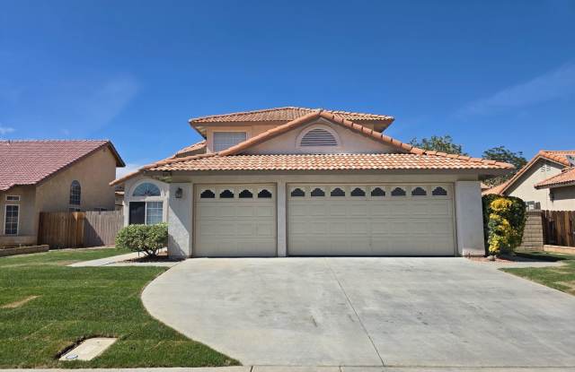 2007 Willowbrook Ave Palmdale CA 93551 photos photos