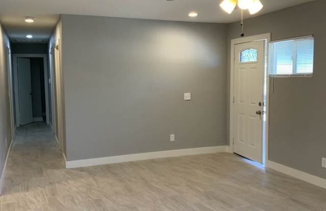 2249 West Hartford Avenue Gallery 3