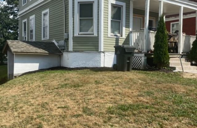 123 Wilcox Ave - 123 Wilcox Avenue, Meriden, CT 06451