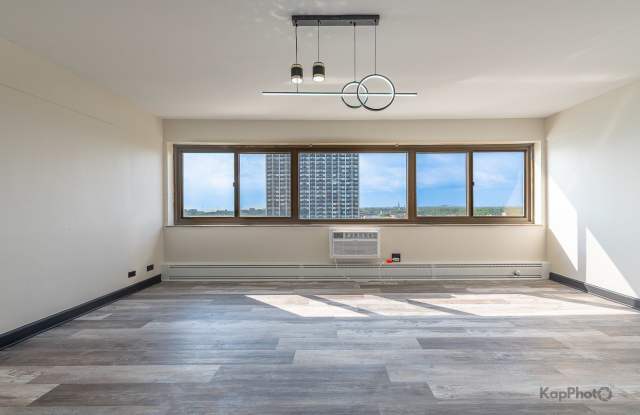 7337 South Shore Drive Gallery 2