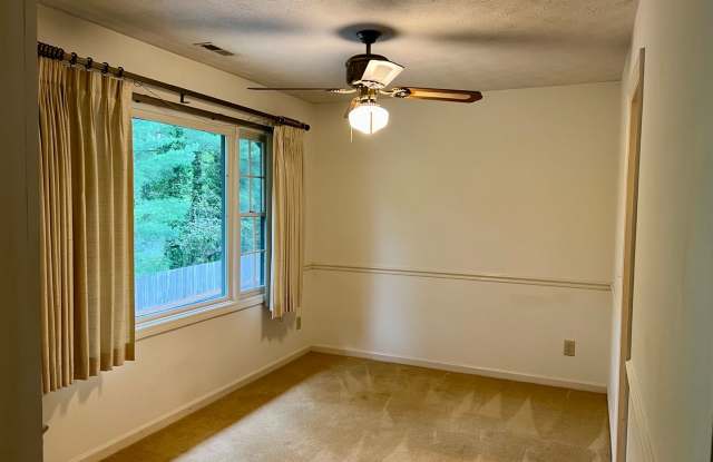 Fantastic 2 Bedroom in Amazing Location! Gallery 4
