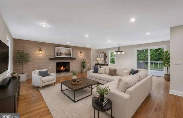 7012 NOAH Drive Gallery 2