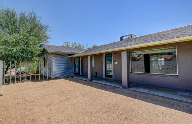 3033 E SIERRA Street Gallery 3