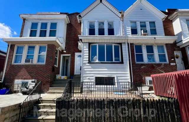 4584 G St photos photos