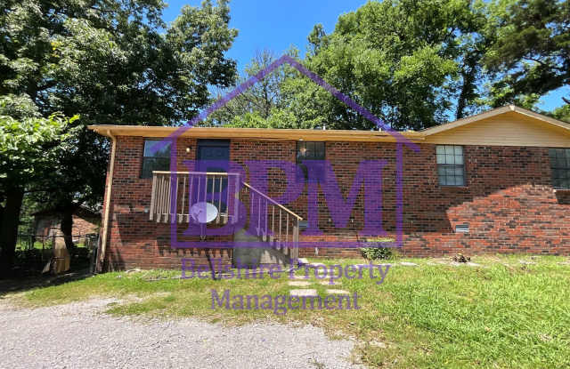 Cozy 2 Bed | 1 Bath Duplex in Hermitage photos photos