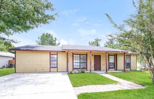119 Coachman Lane - 119 Coachman Lane, Berkeley County, SC 29486