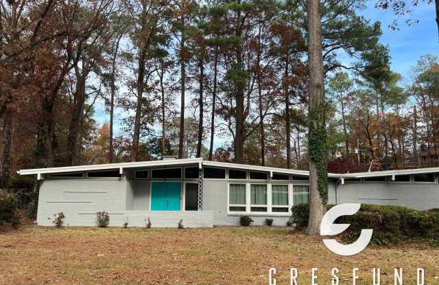 ✨ Modern 3 Bedroom / 2 Bath Home – A Cook’s Dream Kitchen  Perfect Outdoor Oasis! ✨ photos photos