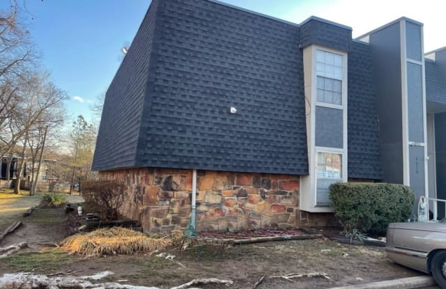 4424 E 68th St - 4424 East 68th Street, Tulsa, OK 74136