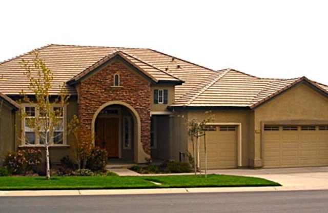 RARE ONE STORY EXECUTIVE HOME IN GATED COMMUNITY OF SERRANO photos photos