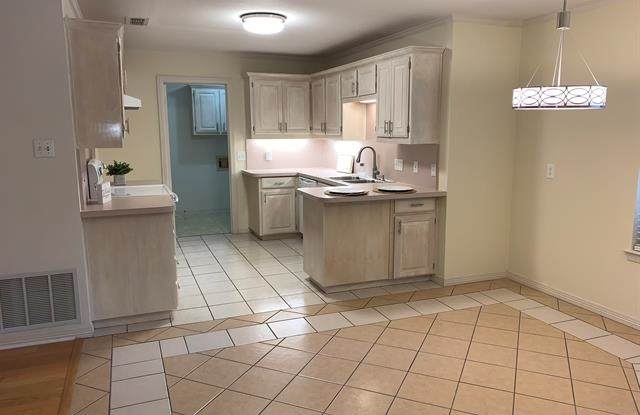 1508 Oxford Lane - 1508 Oxford Lane, Denton, TX 76209