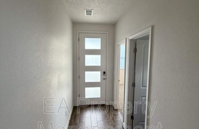 6742 Clayton Dr NE Gallery 2