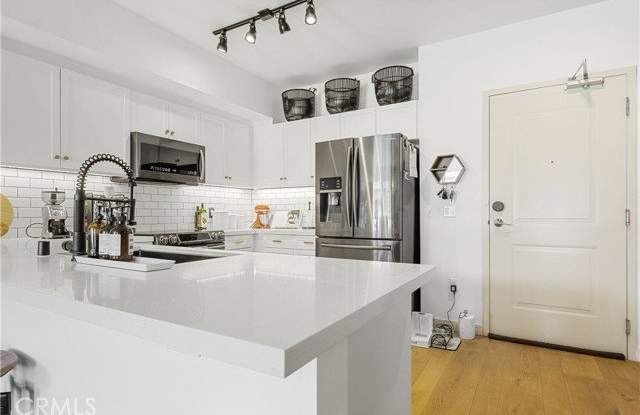 12655 Bluff Creek Drive Gallery 4