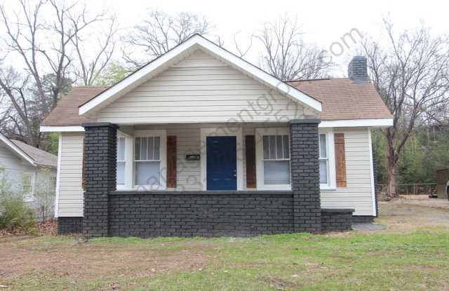 Renovated 3 Bedroom 1 Bath - New On The Market! Better Hurry To See This One!! photos photos