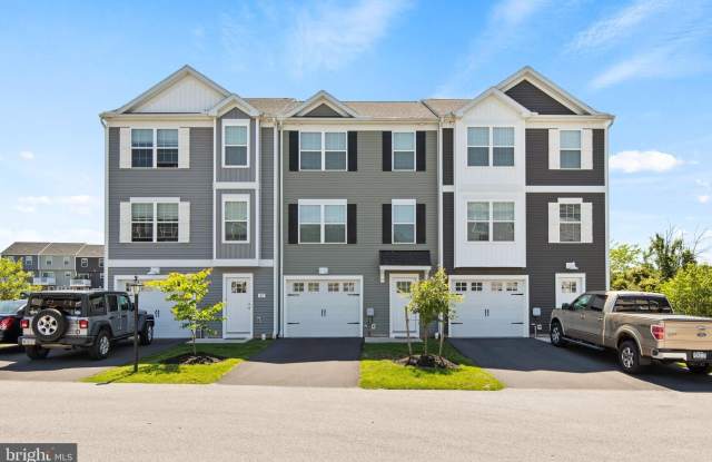 2622 MAPLEWOOD CIR - 2622 Maplewood Circle, Dauphin County, PA 17110 2622 MAPLEWOOD CIR - 2622 Maplewood Circle, Dauphin County, PA 17110