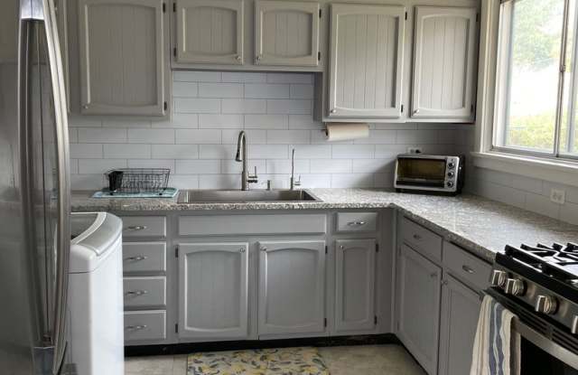 Turnkey Ready Townhome in October! Gallery 1