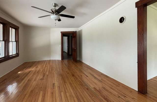 3 bedroom / 1 bath ~ Renovated Home Gallery 3