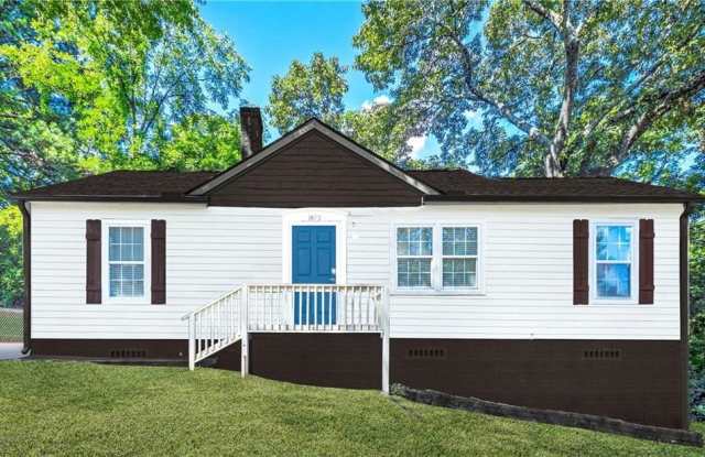 1673 Oak Knoll Circle SE - 1673 Oak Knoll Circle Southeast, Atlanta, GA 30315
