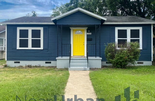 1420 N Center St - 1420 Center Street, San Antonio, TX 78202