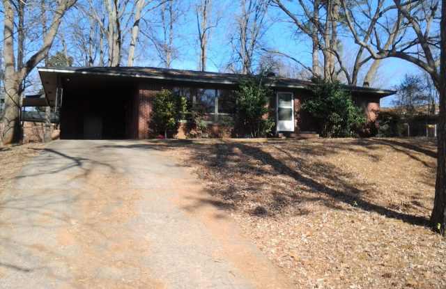 3 Bedroom Home w/ Carport  Fence! - 830 Gist Road, Rock Hill, SC 29732
