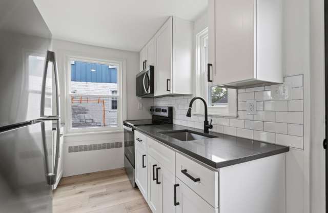 AVAILABLE NOW! Don't miss this NEWLY RENOVATED 3 bedroom in Clairton! Gallery 3