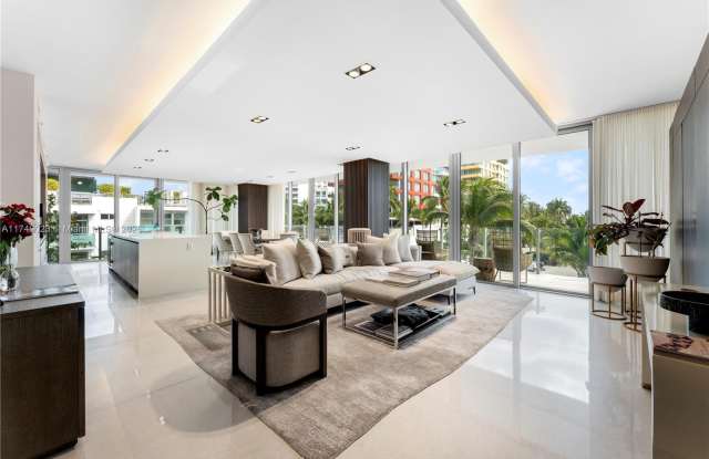 1 Collins Ave photos photos
