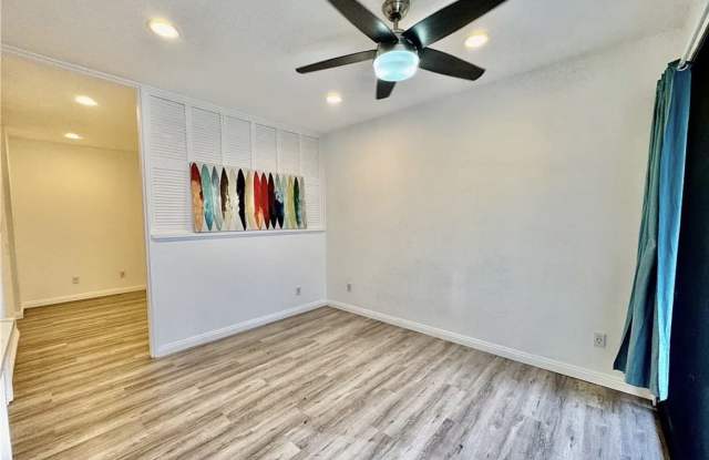 10580 Lakeside Dr N Unit E photos photos 10580 Lakeside Dr N Unit E photos photos