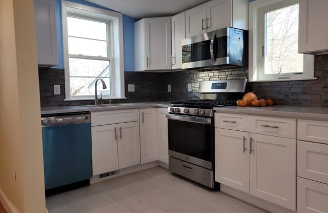 232 Summer St - 232 Summer Street, Weymouth Town, MA 02188