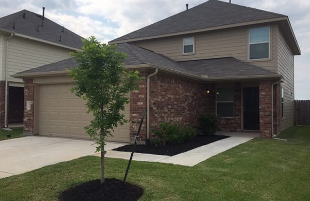 3034 Junction Dr - 3034 Junction Drive, Houston, TX 77045