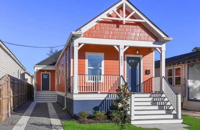 2629 Elder St Gallery 2