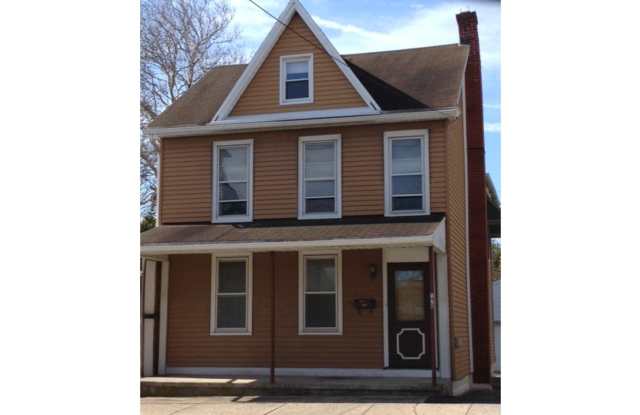 170 W PENN Avenue photos photos