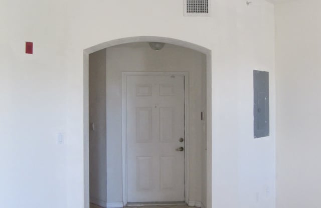 8858 West Flagler Street Gallery 2